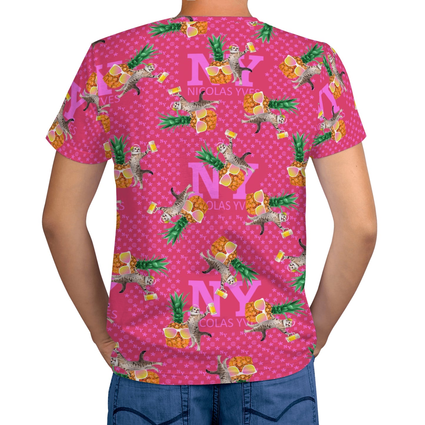 Un Tee-shirt, des Chats, des Ananas et de la Bière ! Le T-shirt Rouge Kitsch Chananas de Nicolas Yves