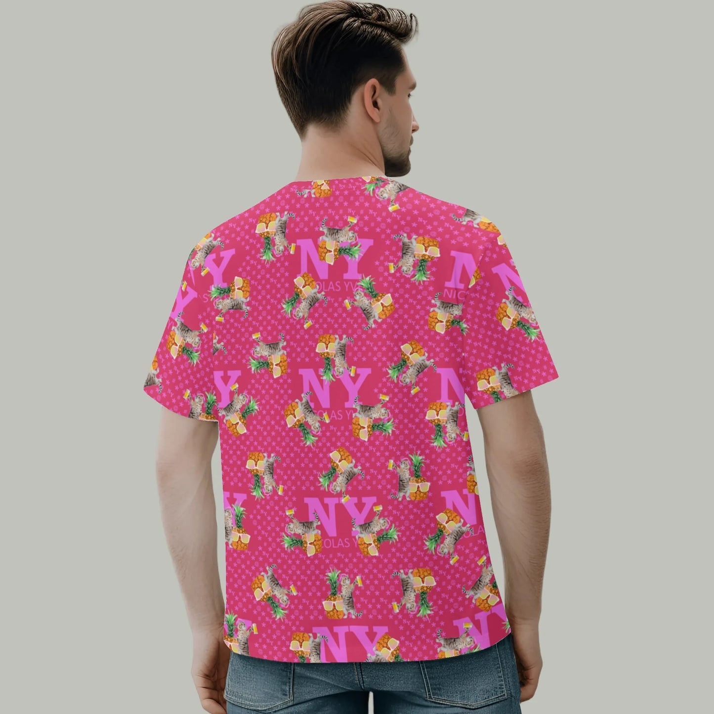 Un Tee-shirt, des Chats, des Ananas et de la Bière ! Le T-shirt Kitsch Chananas de Nicolas Yves