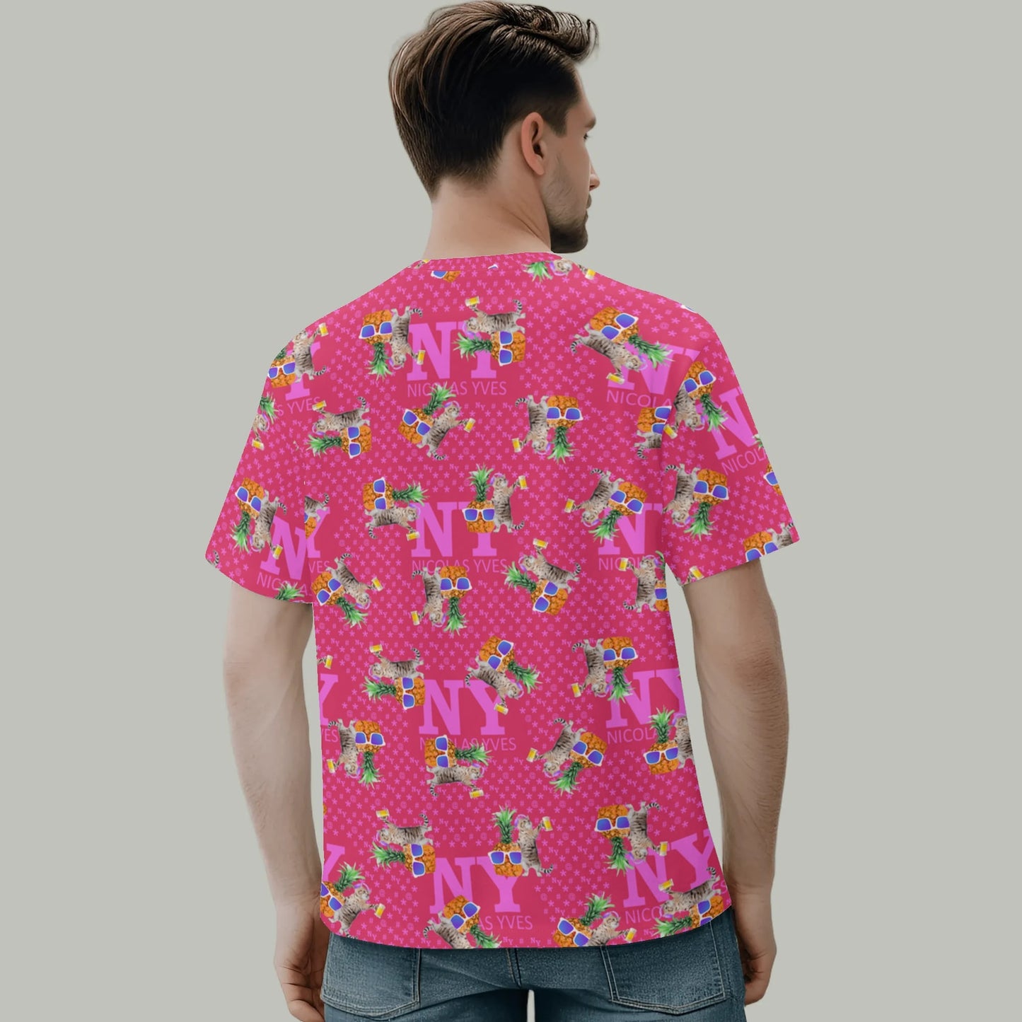 Un Tee-shirt, des Chats, des Ananas et de la Bière ! Le T-shirt Kitsch Chananas de Nicolas Yves