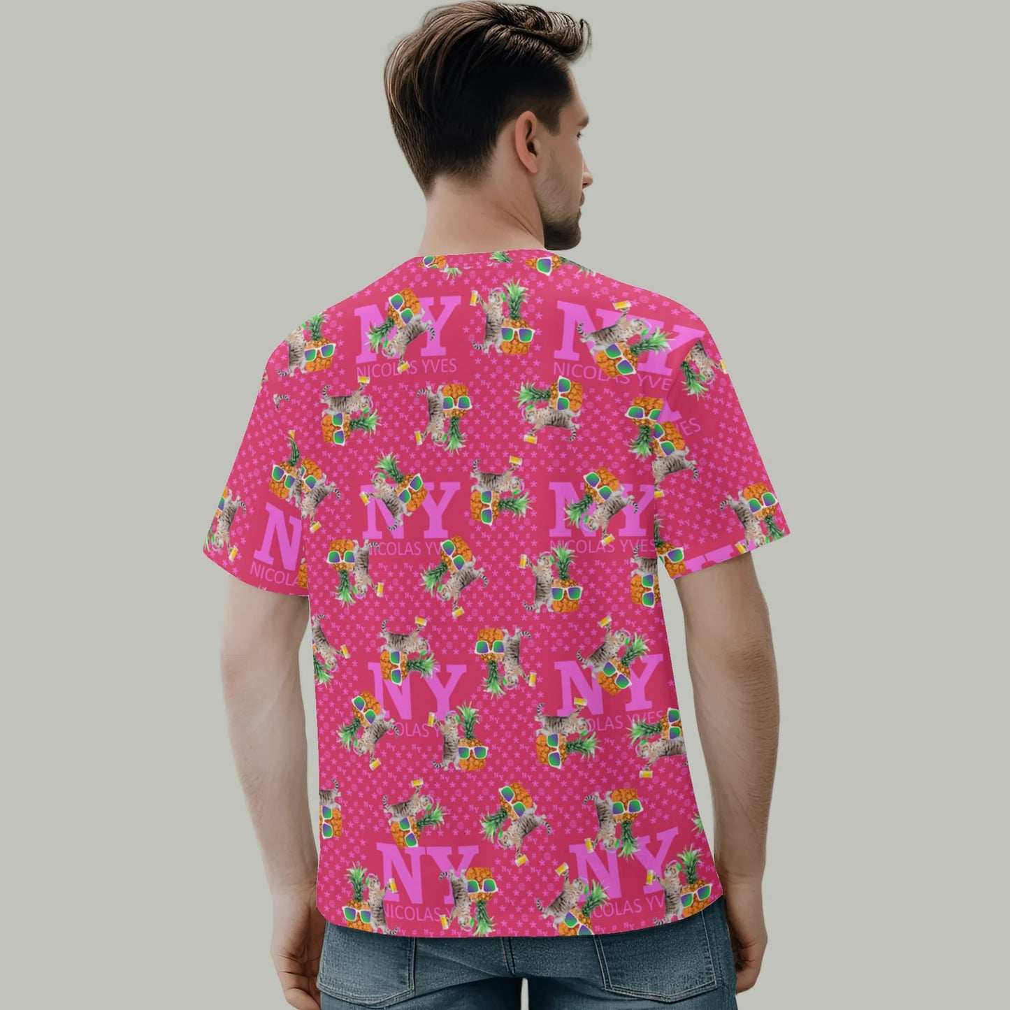 Un Tee-shirt, des Chats, des Ananas et de la Bière ! Le T-shirt Kitsch Chananas de Nicolas Yves