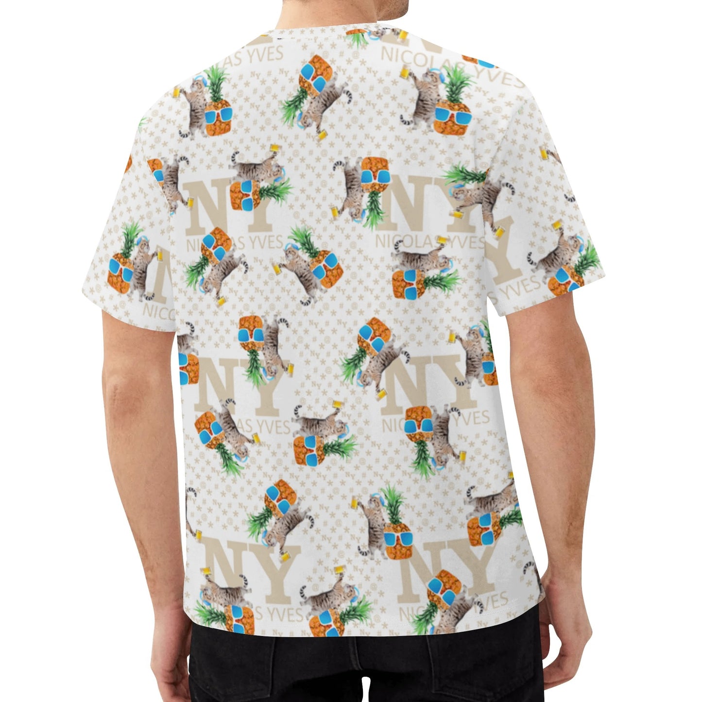 Un Tee-shirt, des Chats, des Ananas et de la Bière ! Le T-shirt Blanc Kitsch Chananas de Nicolas Yves