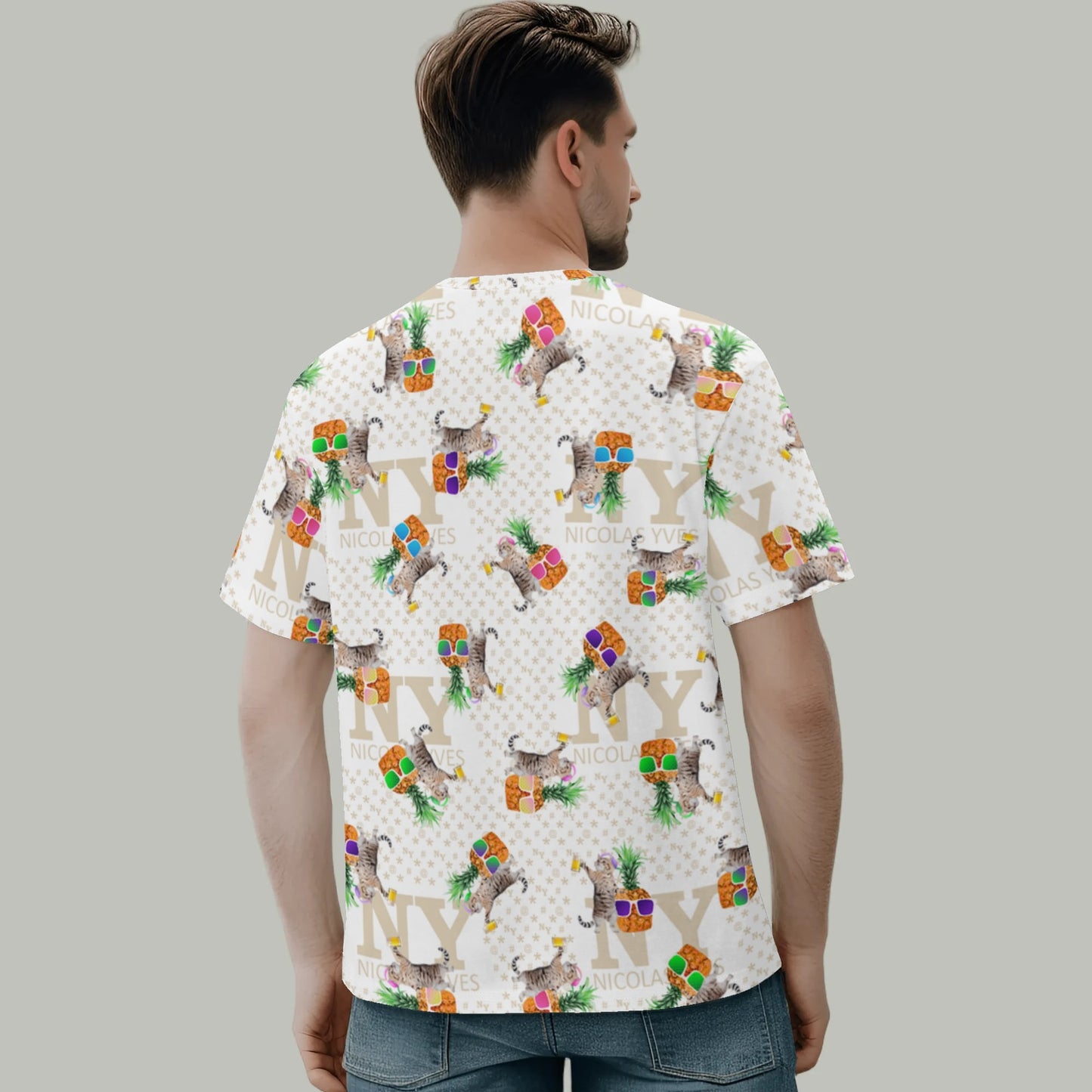 Un Tee-shirt, des Chats, des Ananas et de la Bière ! Le T-shirt Blanc Kitsch Chananas de Nicolas Yves
