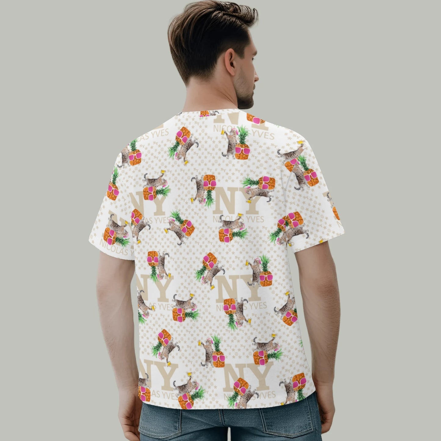 Un Tee-shirt, des Chats, des Ananas et de la Bière ! Le T-shirt Blanc Kitsch Chananas de Nicolas Yves