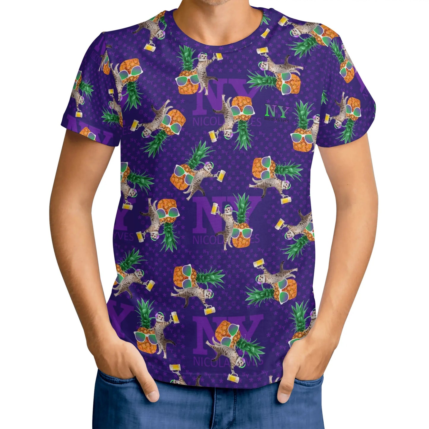 Un Tee-shirt, des Chats, des Ananas et de la Bière ! Le T-shirt Violet Kitsch Chananas de Nicolas Yves