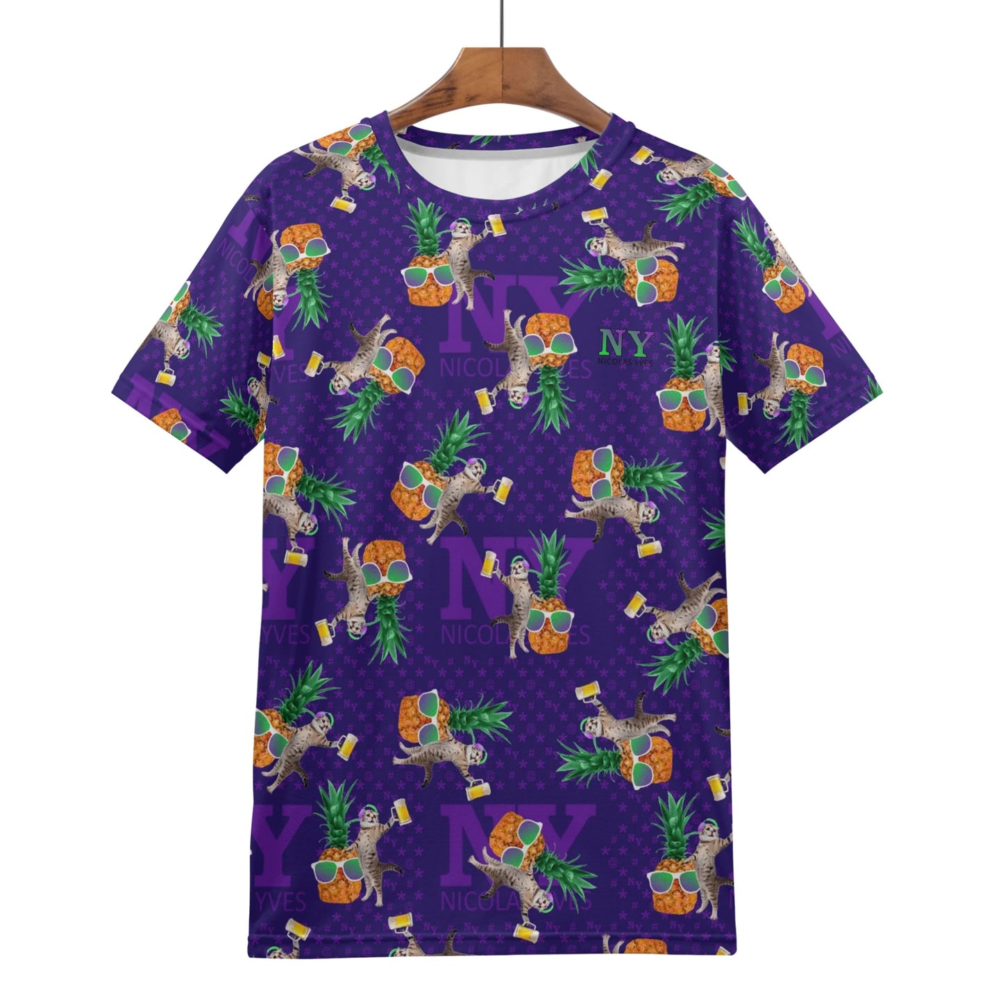 Un Tee-shirt, des Chats, des Ananas et de la Bière ! Le T-shirt Violet Kitsch Chananas de Nicolas Yves