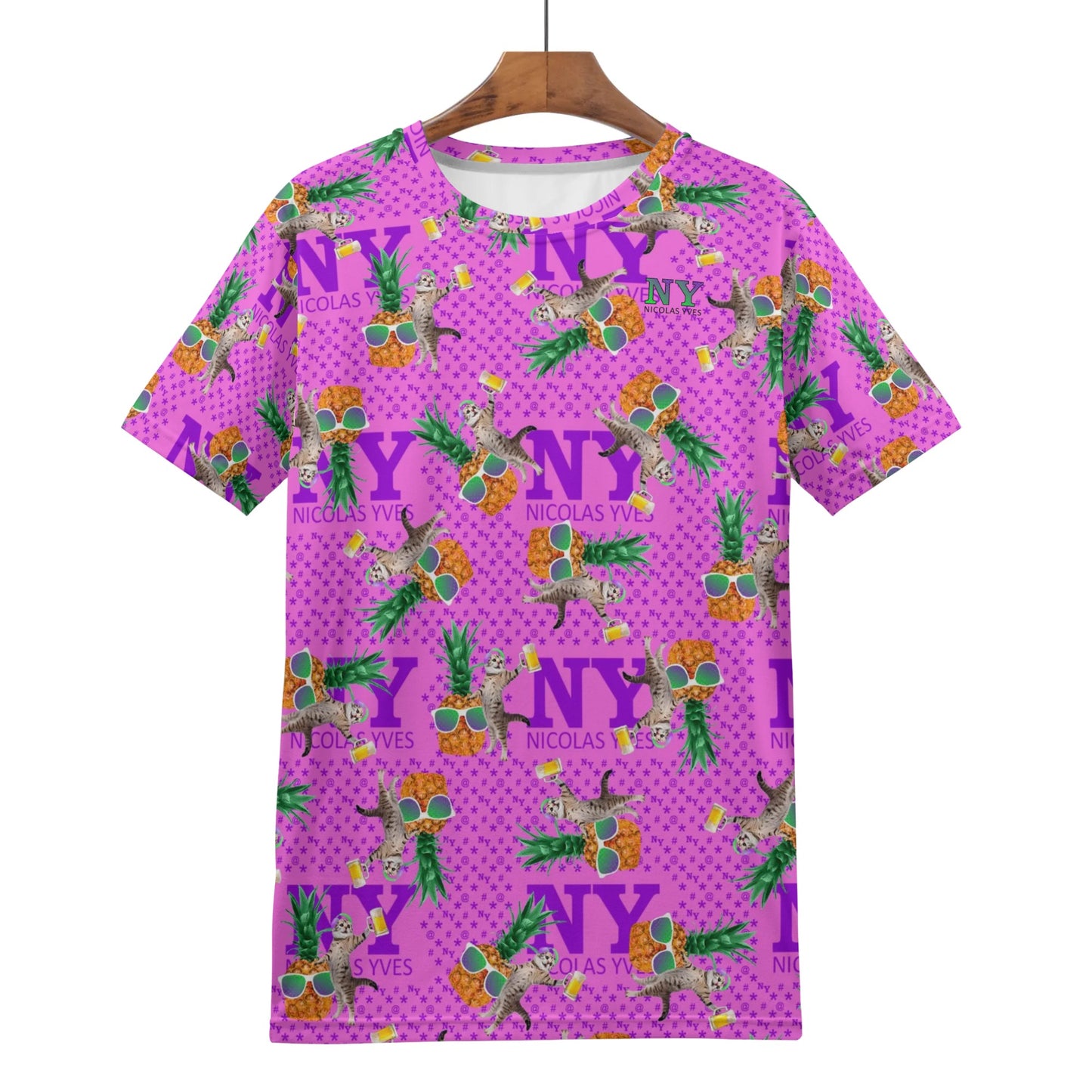 Un Tee-shirt, des Chats, des Ananas et de la Bière ! Le T-shirt Rose Kitsch Chananas de Nicolas Yves