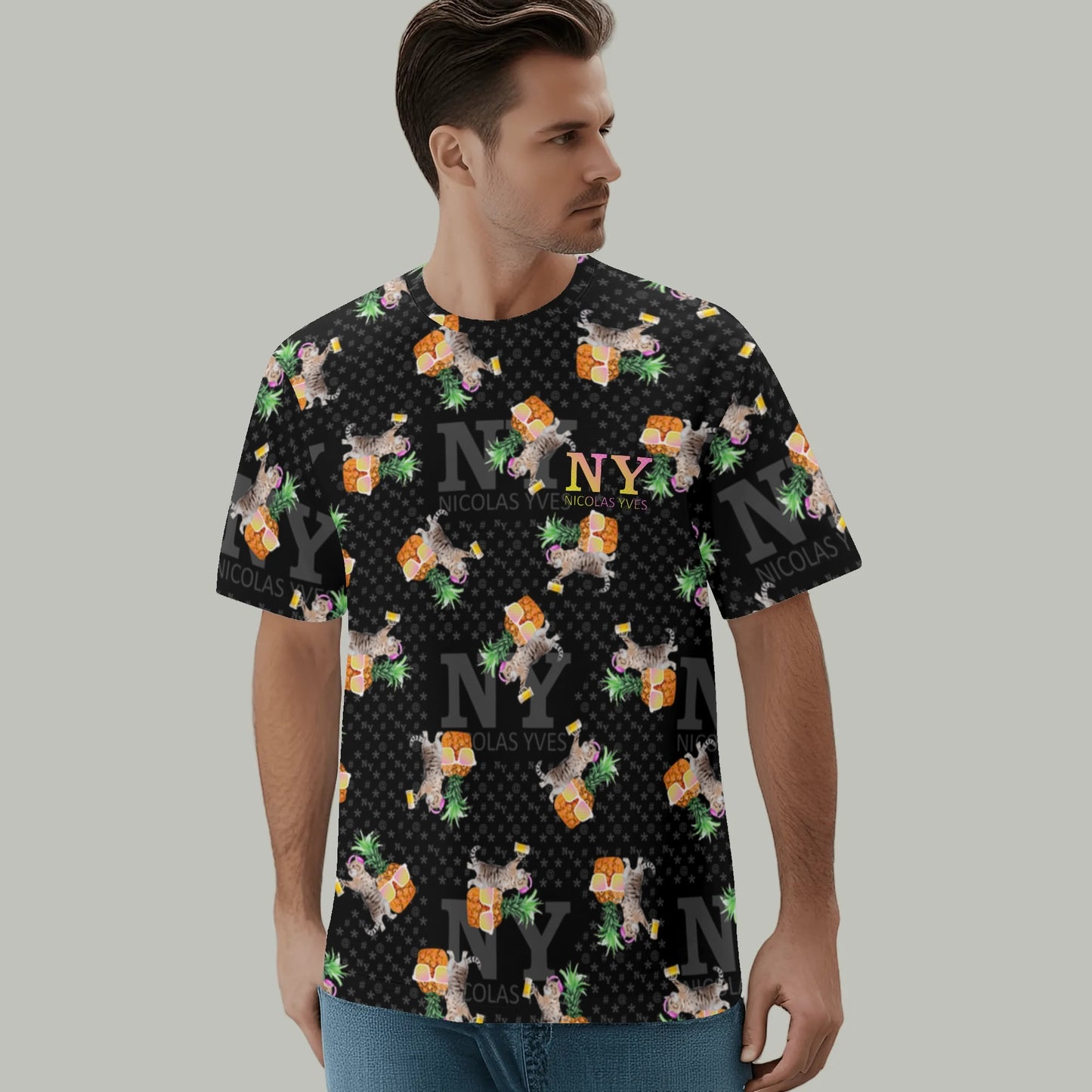 Le T-shirt Noire Kitsch Chananas de Nicolas Yves