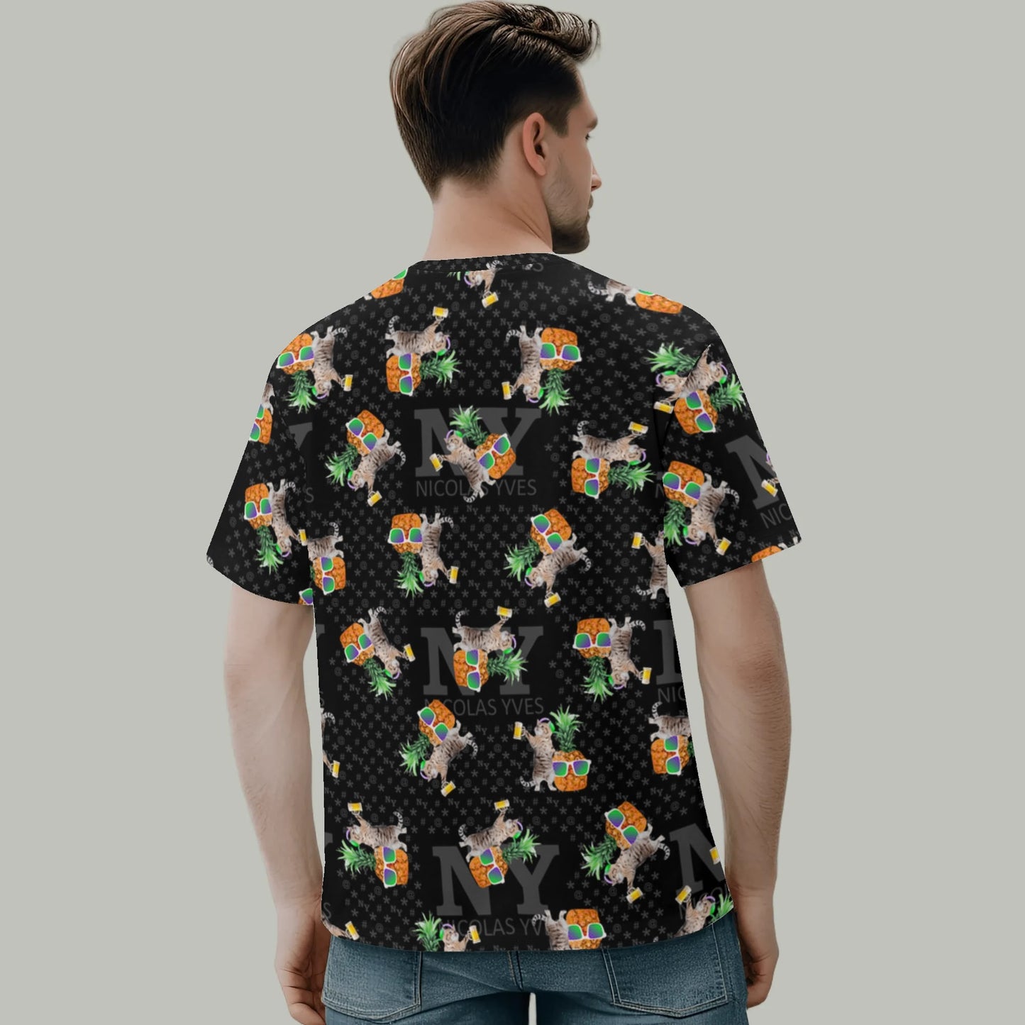 Le T-shirt Noire Kitsch Chananas de Nicolas Yves