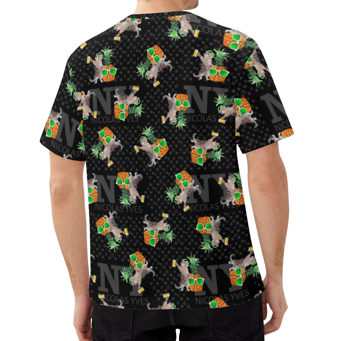 Le T-shirt Noire Kitsch Chananas de Nicolas Yves