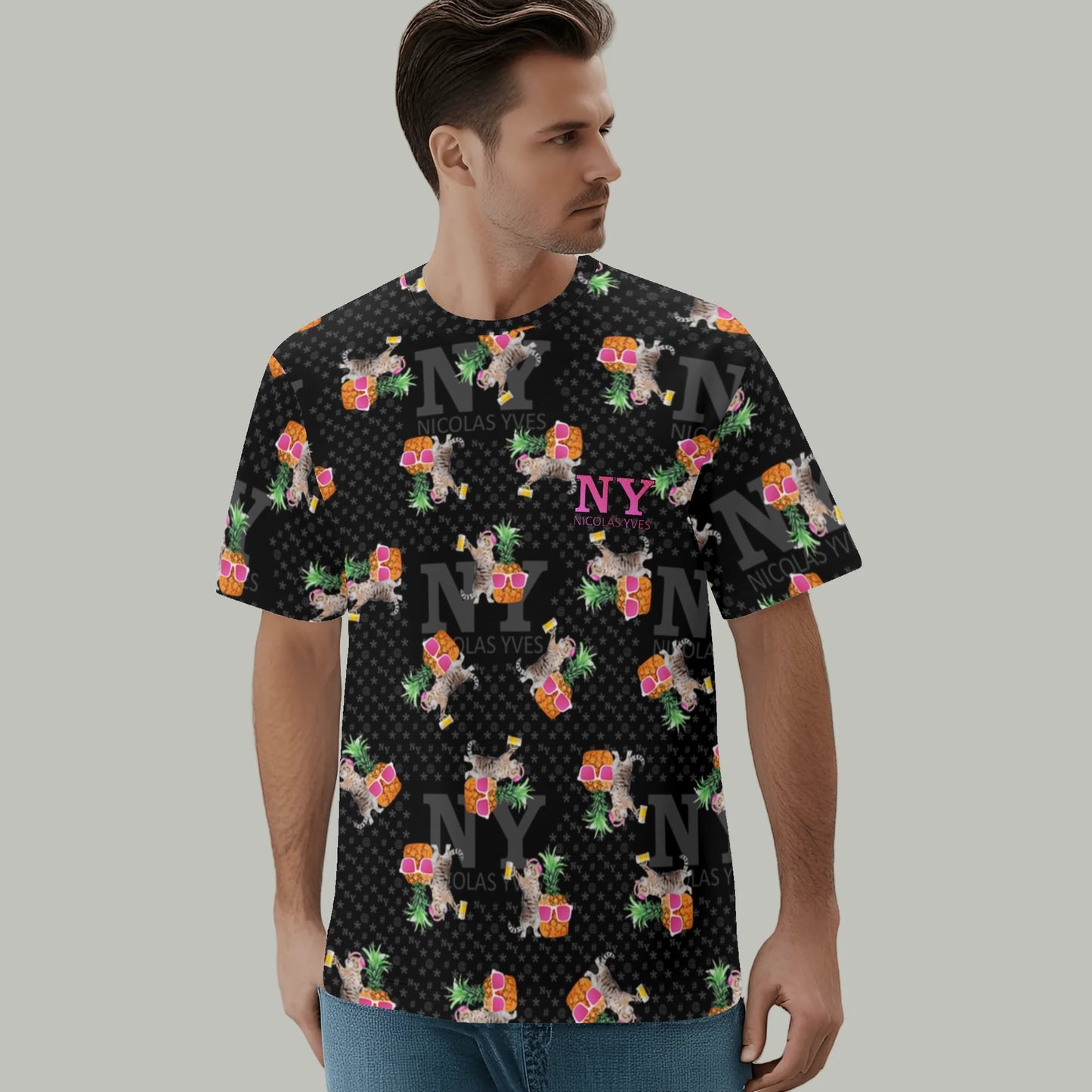 Le T-shirt Noire Kitsch Chananas de Nicolas Yves